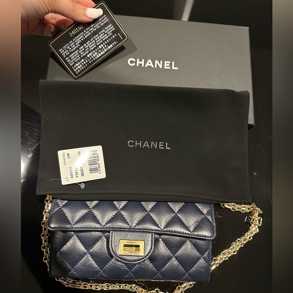 Chanel reissue wallet - Picture 8 of 9